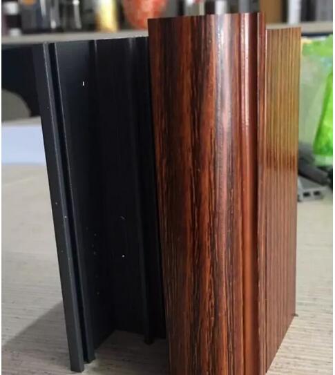 60系列单色立体手感刨花木纹型材>>外灰色+内木纹